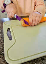 Load image into Gallery viewer, Kiddikutter Silicone Cutting Board