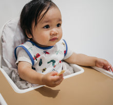 Load image into Gallery viewer, Bug Life Bapron - from the World of Eric Carle Mama Yay! Bapron Toddler (6m - 3T),Preschool (3-5 yrs) Bib Bapron BapronBaby BLW Baby Led Weaning Toddler Feeding